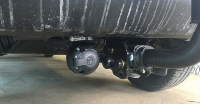 Carlig remorcare Citroen Jumpy dupa 2016 demontabil automat cu maneta marca Autohak [10]