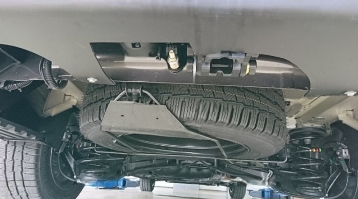 Carlig remorcare Citroen Jumpy dupa 2016 vertical cu cheie marca Autohak [8]