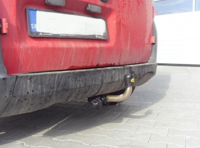 Carlig remorcare Citroen Nemo dupa 2008 demontabil automat cu maneta marca Autohak [4]