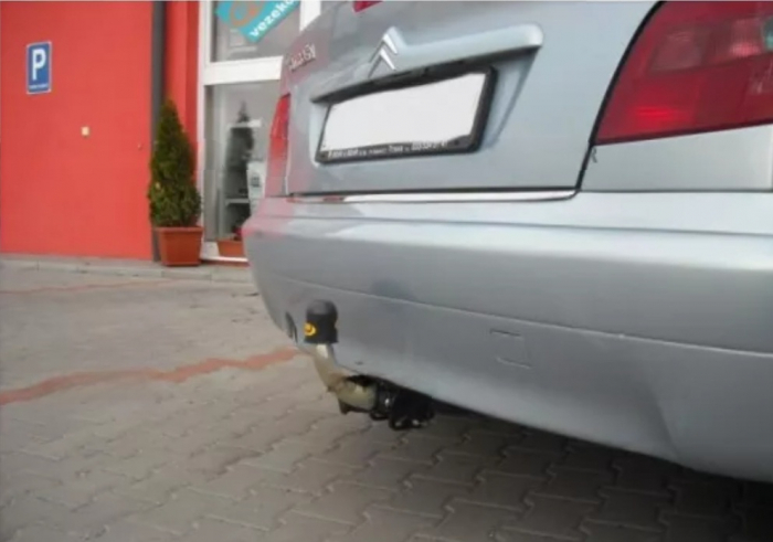 Carlig remorcare Citroen Xsara 3/5 usi 1997 - 2004 demontabil automat cu maneta marca Autohak [3]