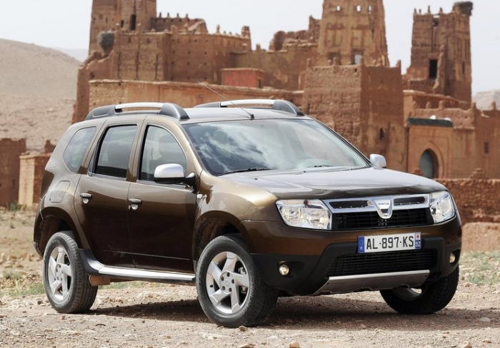 Carlig remorcare Dacia Duster 2010 - 2017 demontabil automat vertical marca Autohak [4]