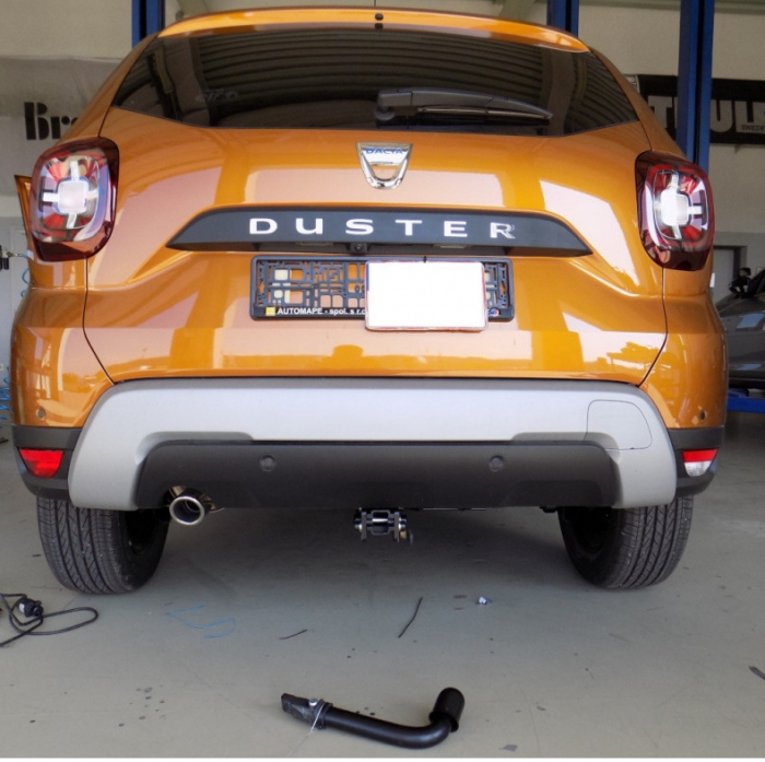 Carlig remorcare Dacia Duster dupa 2018 demontabil automat cu maneta marca Autohak [6]