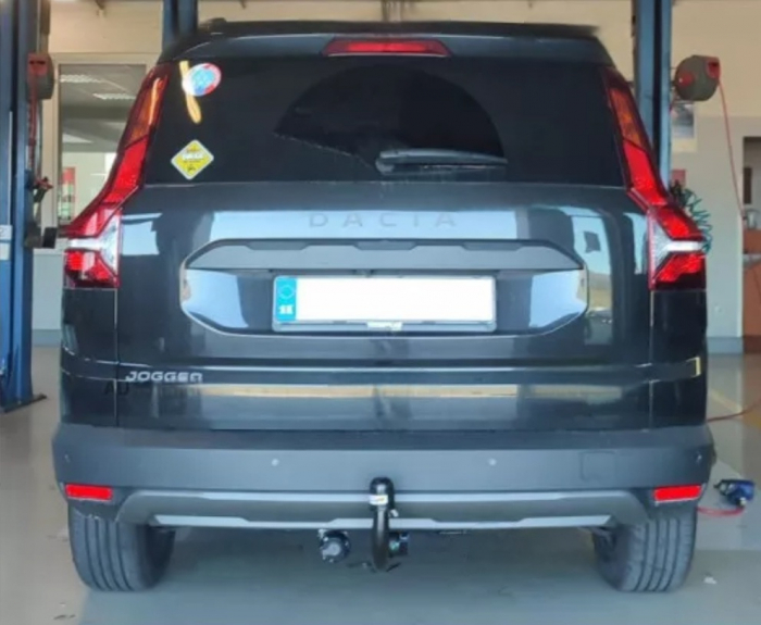 Carlig remorcare Dacia Jogger dupa 2022 vertical cu cheie marca Autohak [5]