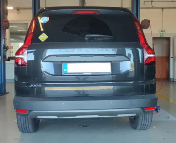 Carlig remorcare Dacia Jogger dupa 2022 vertical cu cheie marca Autohak [7]
