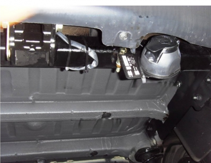 Carlig remorcare Dacia Lodgy dupa 2012 demontabil automat vertical marca Autohak [10]