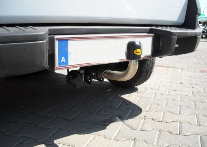 Carlig remorcare Dacia Logan MCV dupa 2007 - 2012 demontabil automat cu maneta marca Autohak [5]