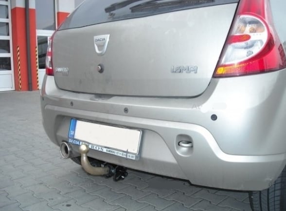 Carlig remorcare Dacia Sandero 2008 - 2012 demontabil automat cu maneta marca Autohak [2]