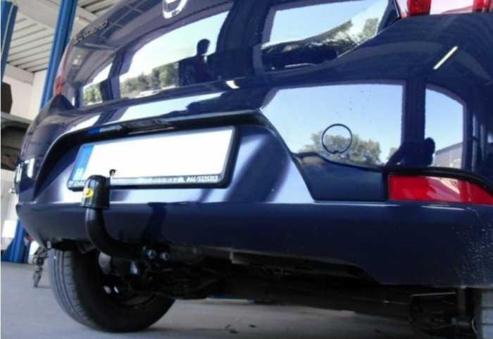 Carlig remorcare Dacia Sandero dupa 2013 marca Autohak [5]