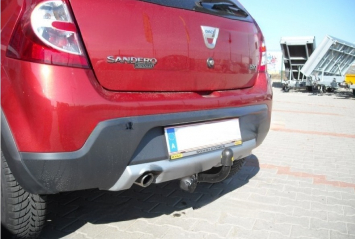 Carlig remorcare Dacia Sandero Stepway 2009 - 2012 marca Autohak [3]