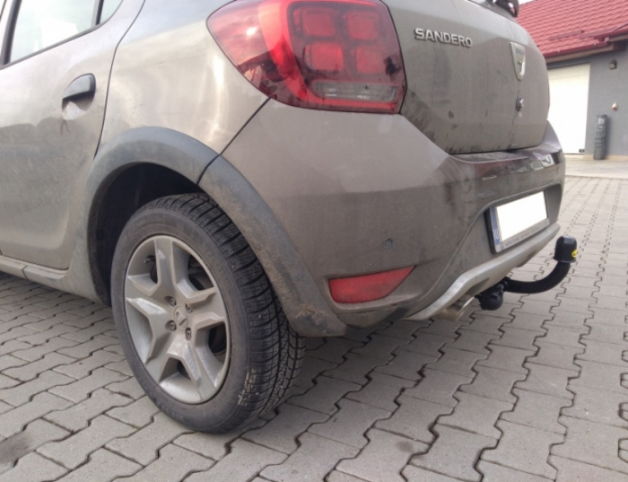 Carlig remorcare Dacia Sandero Stepway 2013 - 2020 marca Autohak [3]