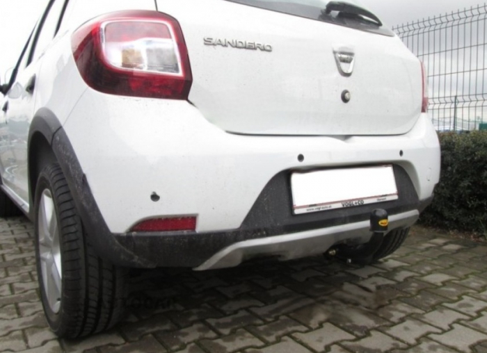 Carlig remorcare Dacia Sandero Stepway 2013 - 2020 marca Autohak [12]