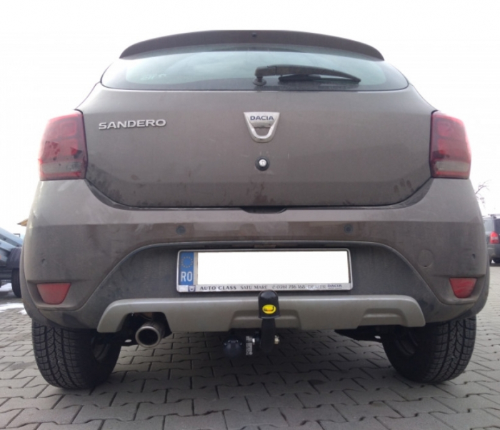 Carlig remorcare Dacia Sandero Stepway 2013 - 2020 marca Autohak [5]