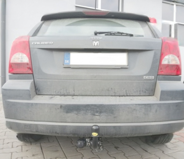 Carlig remorcare Dodge Caliber dupa 2006 demontabil automat cu maneta marca Autohak [4]