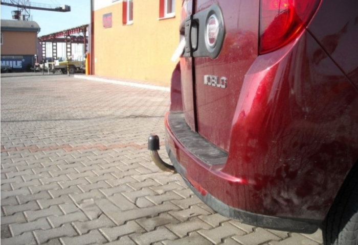 Carlig remorcare Fiat Doblo dupa 2009 demontabil automat cu maneta marca Autohak [9]