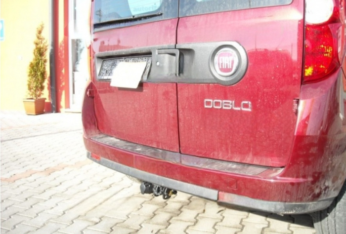 Carlig remorcare Fiat Doblo dupa 2009 demontabil automat cu maneta marca Autohak [7]
