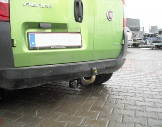 Carlig remorcare Fiat Fiorino dupa 2008 demontabil automat cu maneta marca Autohak [4]