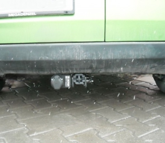 Carlig remorcare Fiat Fiorino dupa 2008 demontabil automat cu maneta marca Autohak [2]