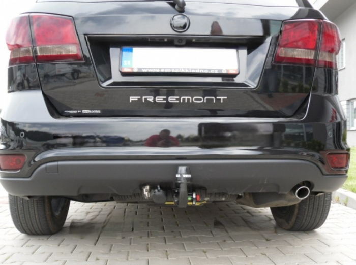 Carlig remorcare Fiat Freemont dupa 2011 demontabil automat vertical marca Westfalia [2]