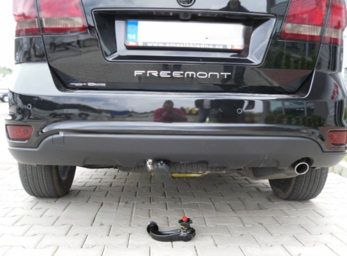 Carlig remorcare Fiat Freemont dupa 2011 demontabil automat vertical marca Westfalia [7]
