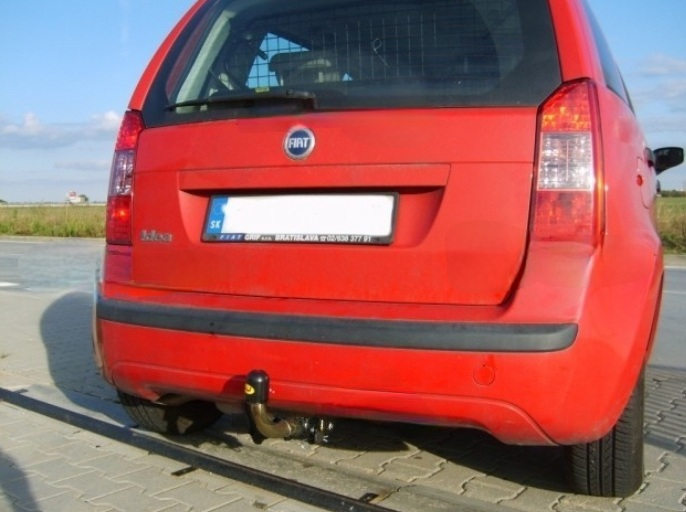 Carlig remorcare Fiat Idea dupa 2004 demontabil automat cu maneta marca Autohak [3]