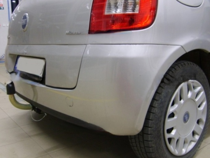 Carlig remorcare Fiat Multipla dupa 2005 demontabil automat cu maneta marca Autohak [2]