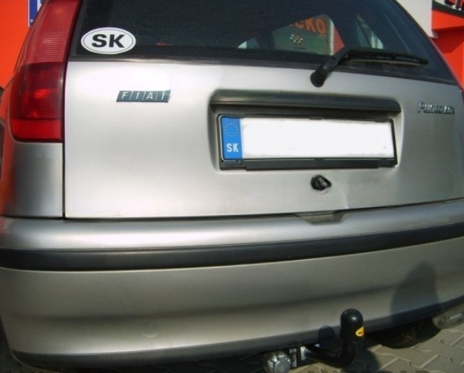 Carlig remorcare Fiat Punto 3/5 usi 1994 - 1999 marca Autohak [5]