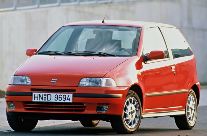 Carlig remorcare Fiat Punto 3/5 usi 1994 - 1999 marca Autohak [2]
