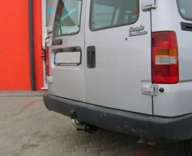 Carlig remorcare Fiat Scudo 1994 - 2006 demontabil automat cu maneta marca Autohak [2]