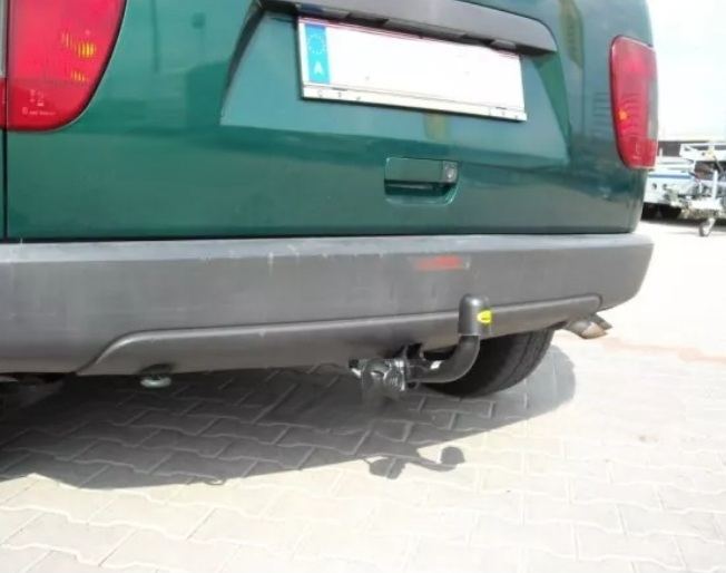 Carlig remorcare Fiat Ulysse 5 usi 1994 - 2006 marca Autohak [5]