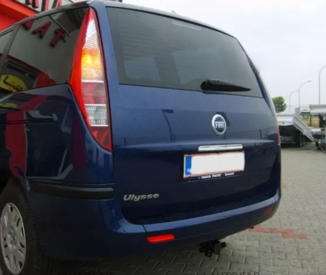 Carlig remorcare Fiat Ulysse dupa 2002 demontabil automat cu maneta marca Autohak [3]