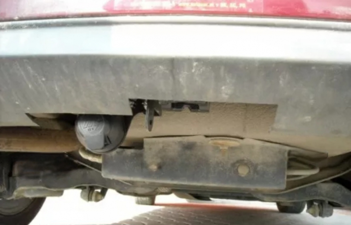 Carlig remorcare Ford C-Max 2004 - 2011 demontabil automat vertical marca Autohak [7]