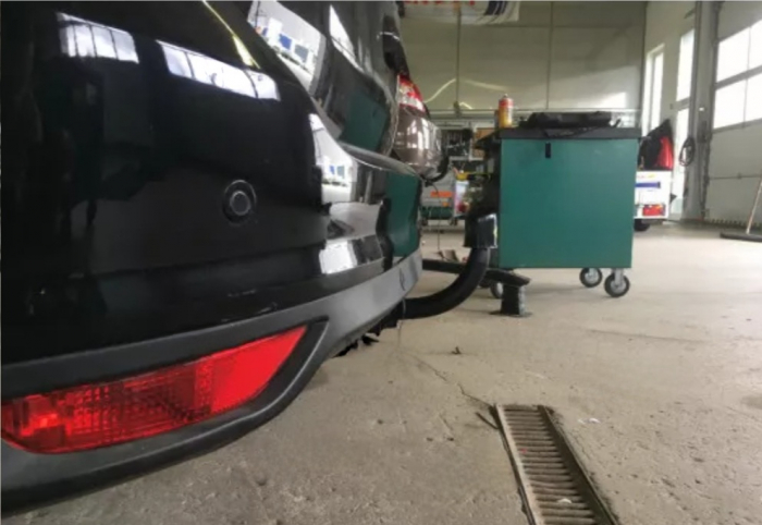 Carlig remorcare Ford C-Max dupa 2011 demontabil automat cu maneta marca Autohak [7]