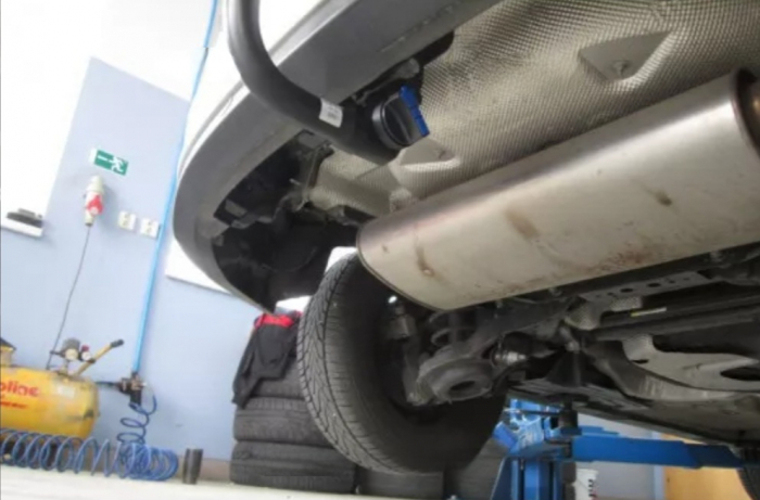 Carlig remorcare Ford C-Max dupa 2011 demontabil automat vertical marca Autohak [17]