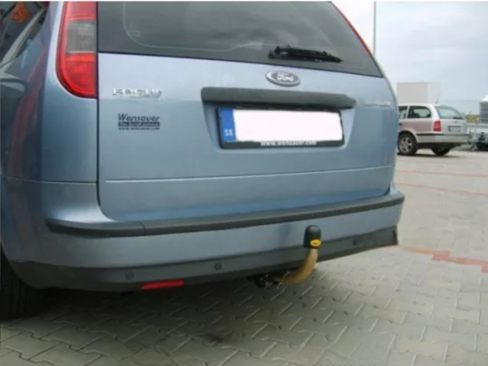 Carlig remorcare Ford Focus 2 combi 2005 - 2011 demontabil automat cu maneta marca Autohak [4]