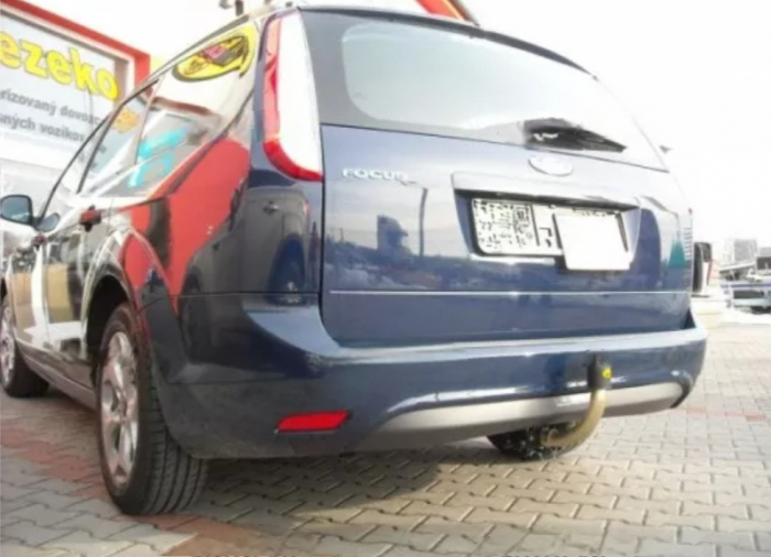 Carlig remorcare Ford Focus 2 combi 2005 - 2011 demontabil automat cu maneta marca Autohak [6]