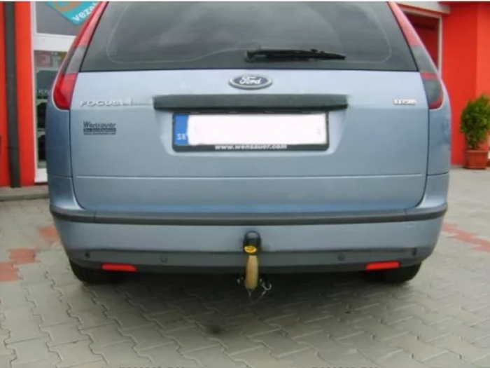 Carlig remorcare Ford Focus 2 combi 2005 - 2011 demontabil automat cu maneta marca Autohak [2]