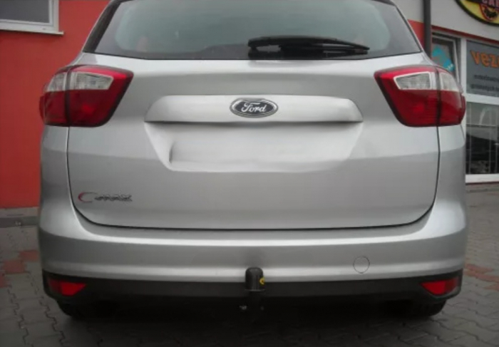 Carlig remorcare Ford Focus C-Max dupa 2011 marca Autohak [2]