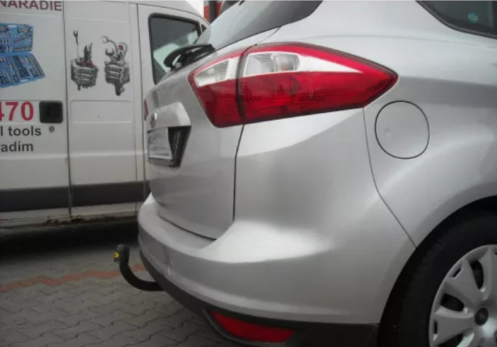 Carlig remorcare Ford Focus C-Max dupa 2011 marca Autohak [3]