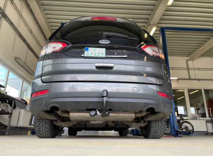 Carlig remorcare Ford Galaxy dupa 2015 demontabil automat vertical marca Autohak [11]