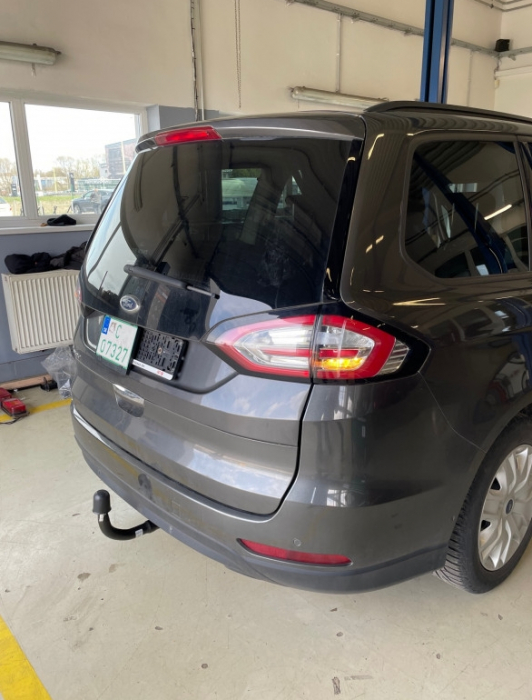Carlig remorcare Ford Galaxy dupa 2015 demontabil automat vertical marca Autohak [8]
