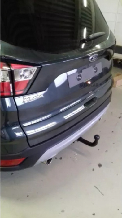 Carlig remorcare Ford Kuga dupa 2013 demontabil automat cu maneta marca Autohak [5]