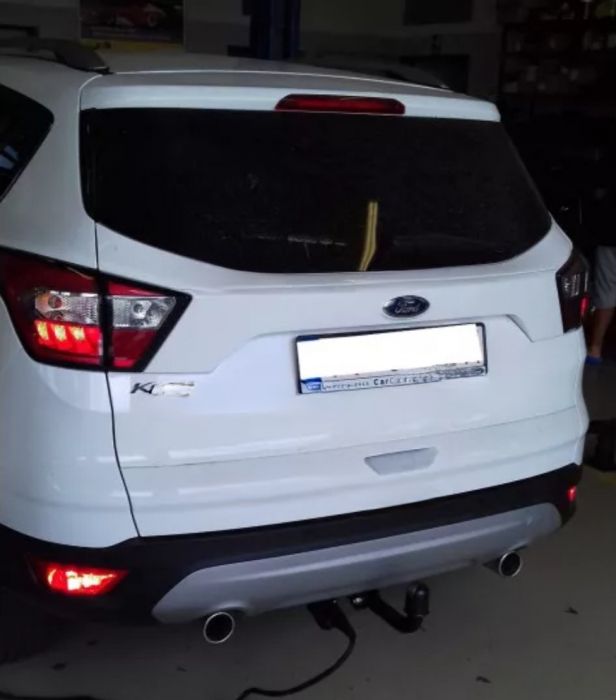 Carlig remorcare Ford Kuga dupa 2013 marca Autohak c60s [4]