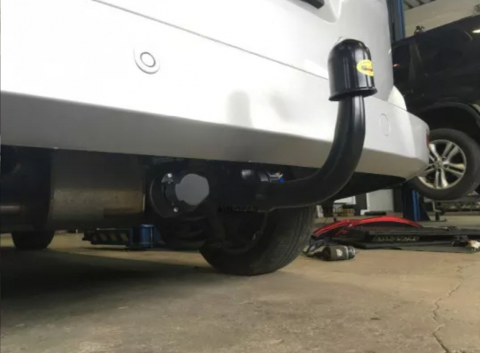 Carlig remorcare Ford Transit Connect 2013 - 2022 demontabil automat vertical [5]