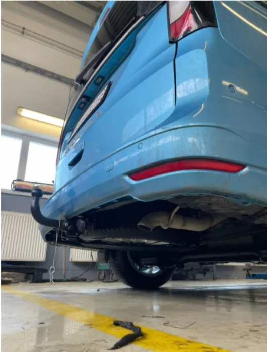 Carlig remorcare Ford Transit Connect dupa 05/2022 demontabil automat cu maneta [8]