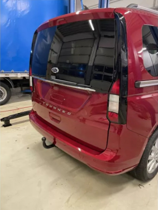 Carlig remorcare Ford Transit Connect fabricat dupa 05/2022 [3]