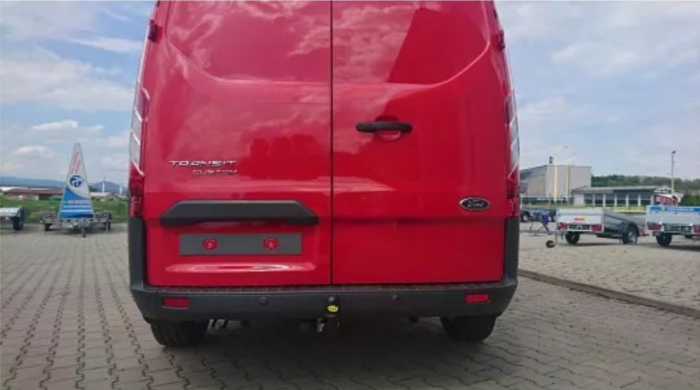 Carlig remorcare Ford Transit Custom dupa 2013 marca Autohak [2]