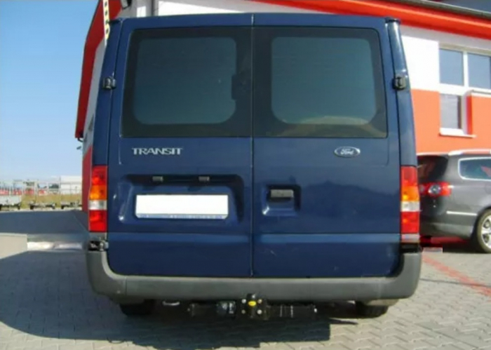 Carlig remorcare Ford Transit duba dupa 2000 marca Autohak [5]