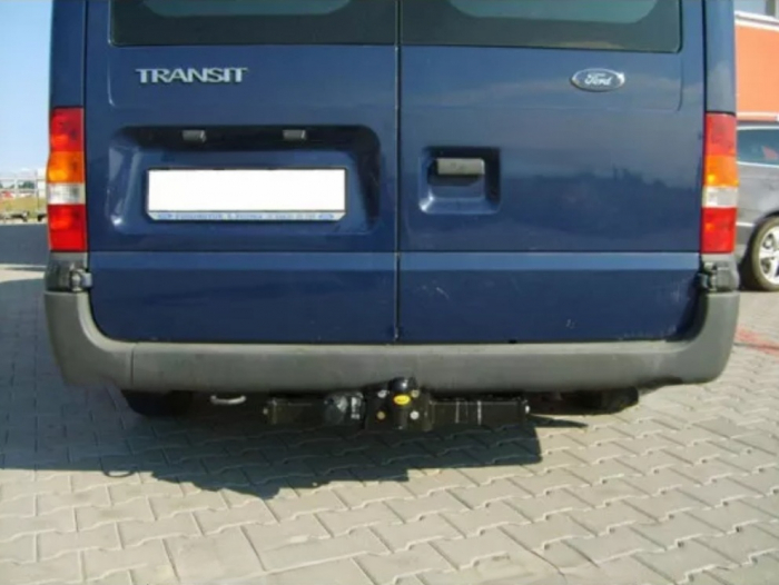 Carlig remorcare Ford Transit duba dupa 2000 marca Autohak [8]