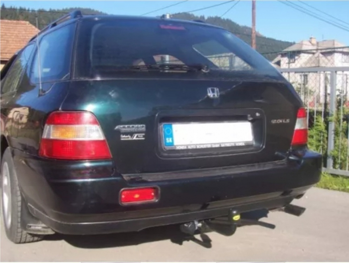 Carlig remorcare Honda Accord combi 2002 - 2008 [2]