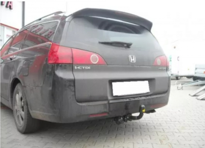 Carlig remorcare Honda Accord combi 2002 - 2008 demontabil automat cu maneta [2]